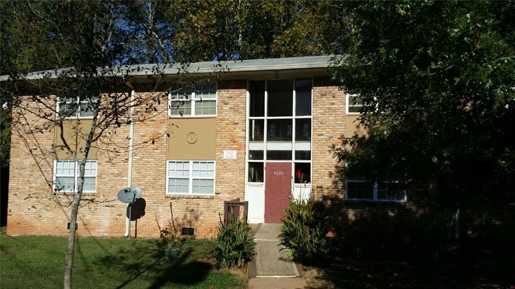 quadruplex sold at 1600 Line Circle, Decatur, GA 30032