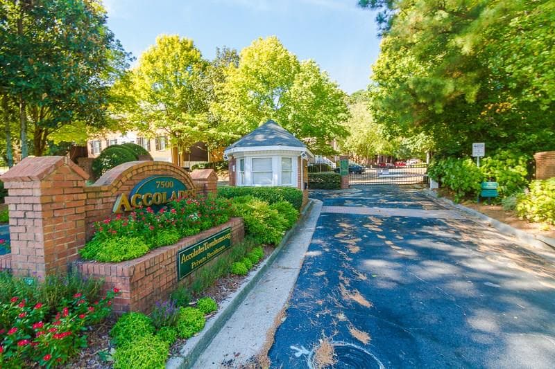 2 bedroom townhouse sold at 7500 Roswell Road 23, Atlanta, GA 30350
