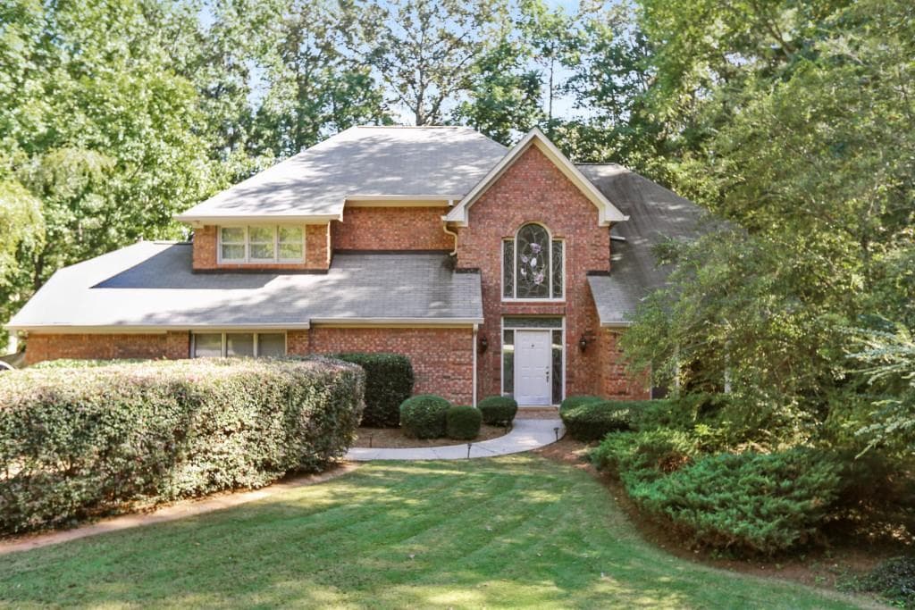 5 bedroom, 3,142 sq ft single family residence sold at 5190 Cameron Forest Parkway, Alpharetta, GA 30022