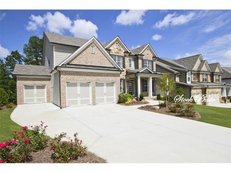 5 bedroom, 3,470 sq ft single family residence sold at 520 Barkley Hill, Alpharetta, GA 30004