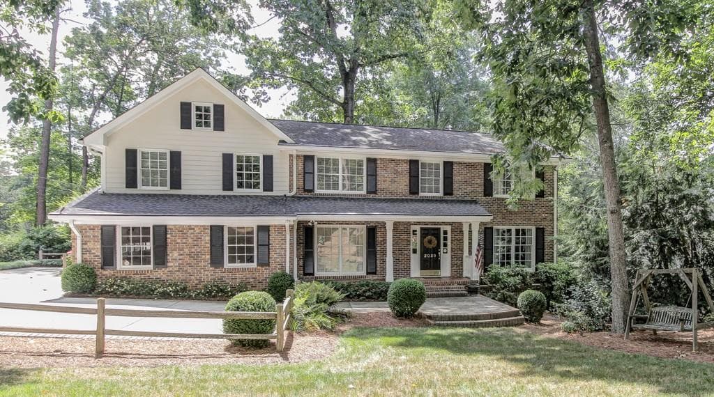 5 bedroom, 3,504 sq ft single family residence sold at 2029 Oak Grove Road, Atlanta, GA 30345