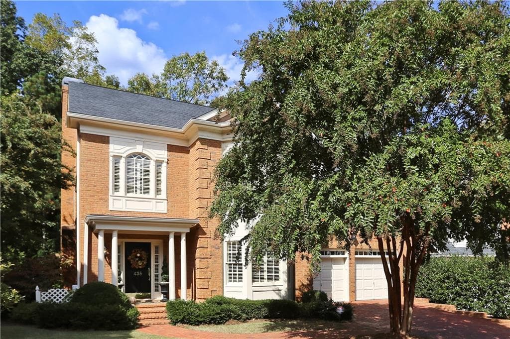 5 bedroom, 5,779 sq ft single family residence sold at 435 Ivy Park Lane, Atlanta, GA 30342