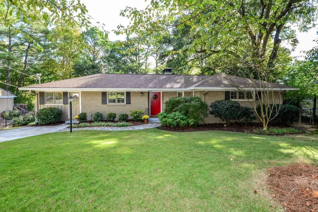 3 bedroom, 1,596 sq ft single family residence sold at 2493 Parkdale Place, Atlanta, GA 30305
