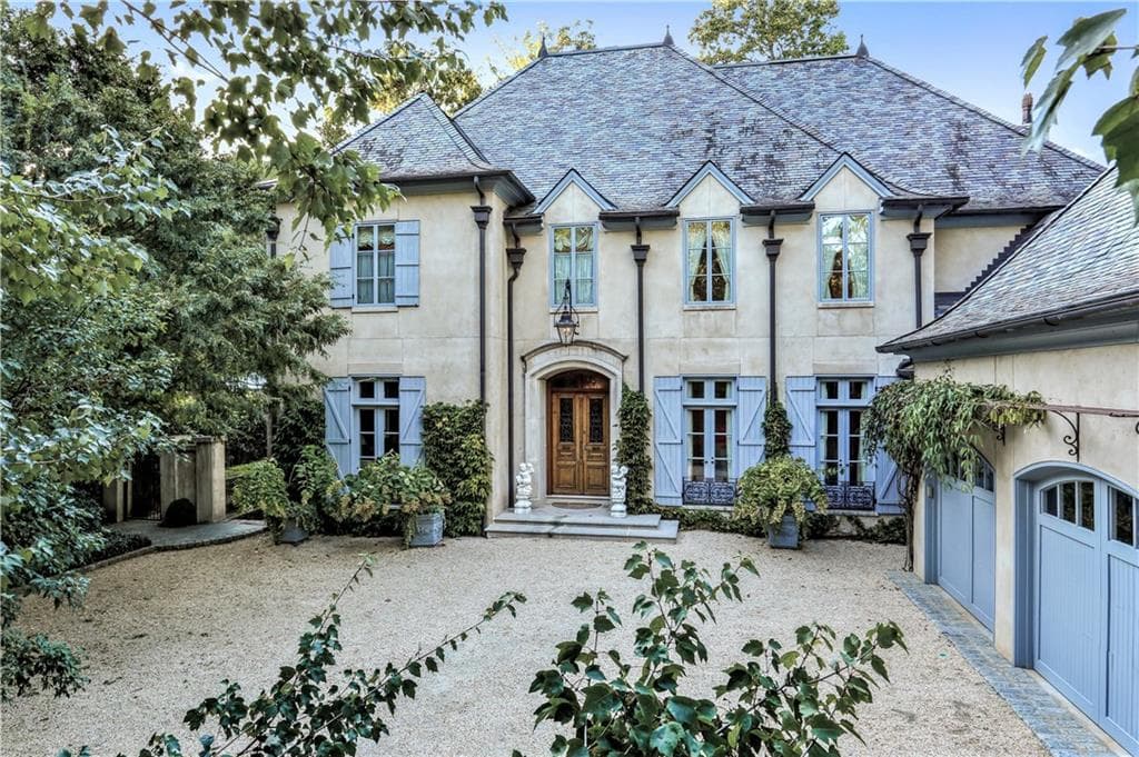 5 bedroom, 5,789 sq ft single family residence sold at 3220 Habersham Road, Atlanta, GA 30305