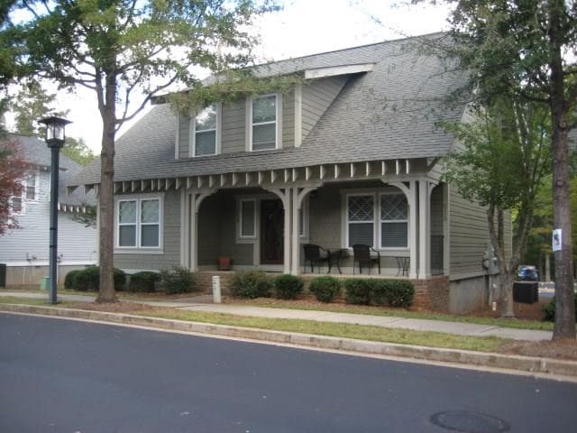 3 bedroom, 1,300 sq ft condominium sold at 490 Barnett Shoals Road 115, Athens, GA 30605