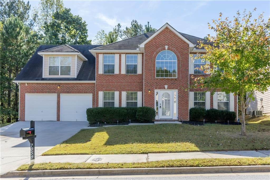 7050 Cavender DR SW, Atlanta, GA 30331 — most recent listing photo