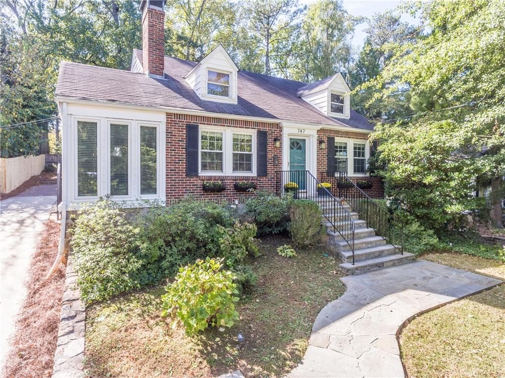 4 bedroom, 2,371 sq ft single family residence sold at 747 Amsterdam Avenue, Atlanta, GA 30306