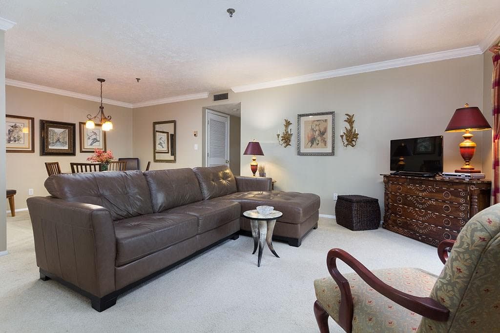 2 bedroom, 1,208 sq ft condominium sold at 2410 Cumberland Court, Smyrna, GA 30080