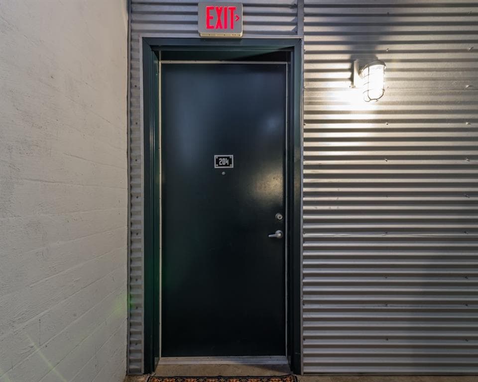 1 bedroom, 861 sq ft condominium sold at 400 Village Parkway 204, Atlanta, GA 30306