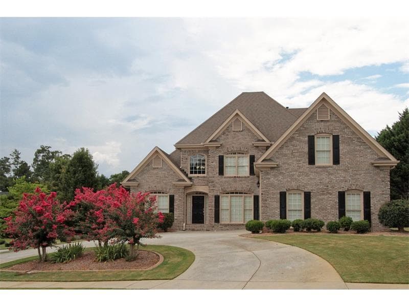 4 bedroom, 4,255 sq ft single family residence sold at 1380 Highland Lake Drive, Lawrenceville, GA 30045