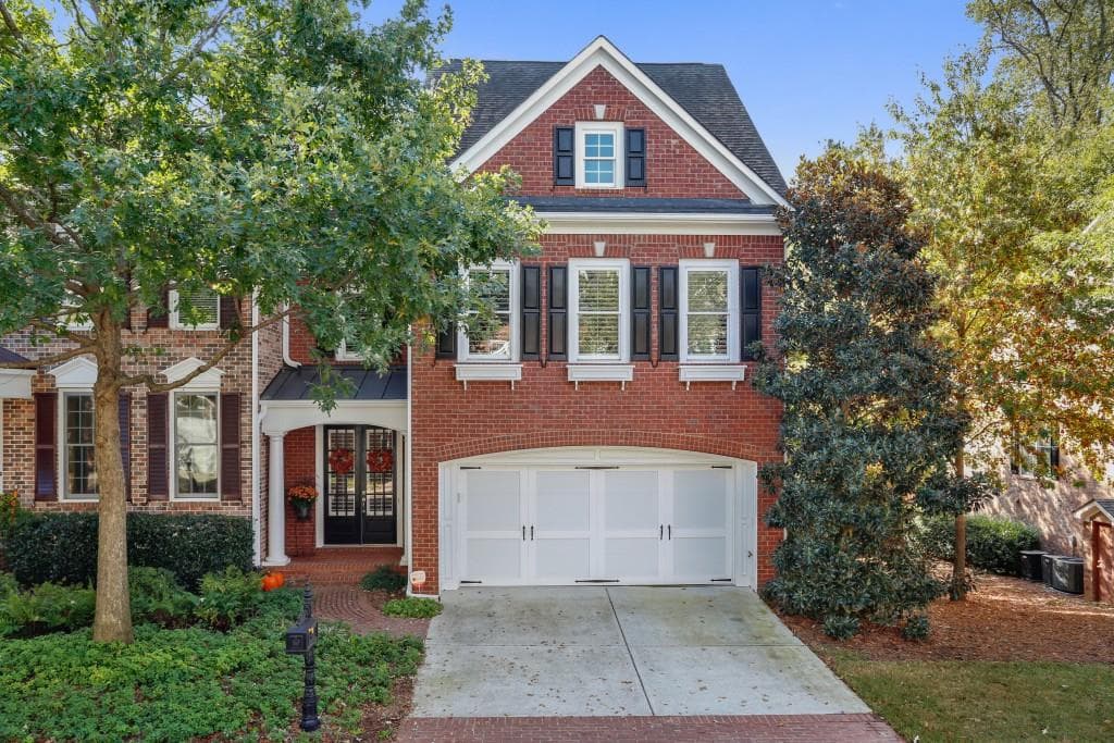 3 bedroom, 3,860 sq ft townhouse sold at 2438 Loxford Lane 0, Alpharetta, GA 30009