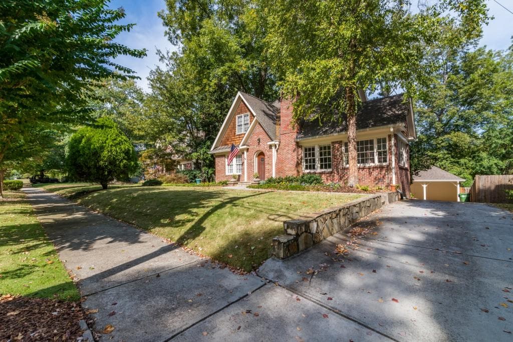 4 bedroom, 3,596 sq ft single family residence sold at 790 Sherwood Road, Atlanta, GA 30324