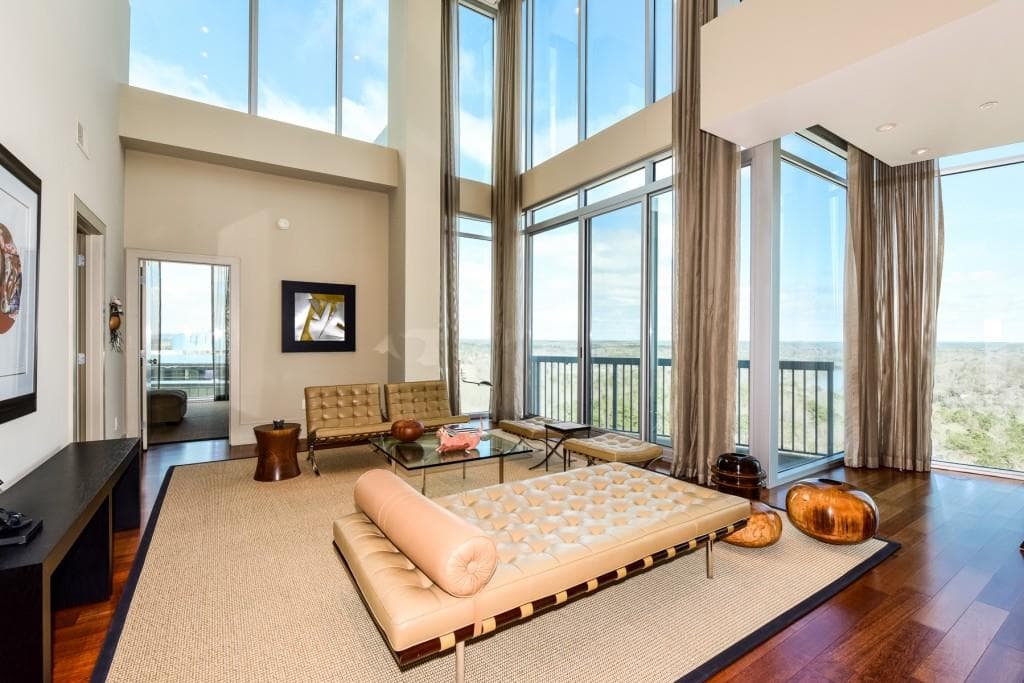 5 bedroom, 5,763 sq ft condominium sold at 3300 Windy Ridge Parkway 1701, Atlanta, GA 30339