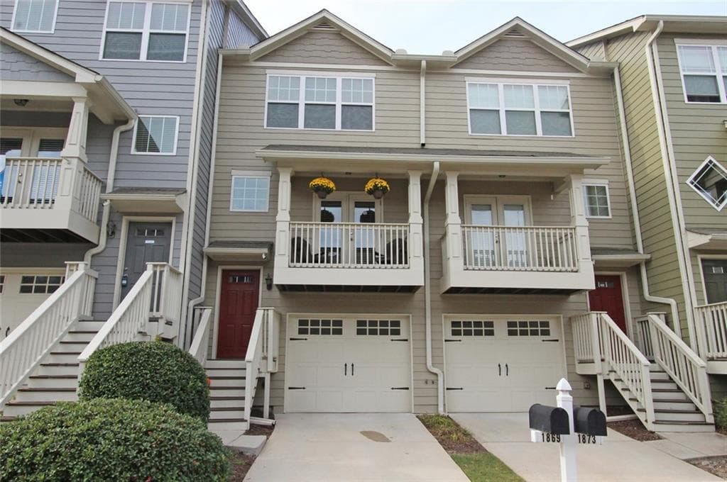 3 bedroom, 1,326 sq ft townhouse sold at 1869 Liberty Parkway, Atlanta, GA 30318