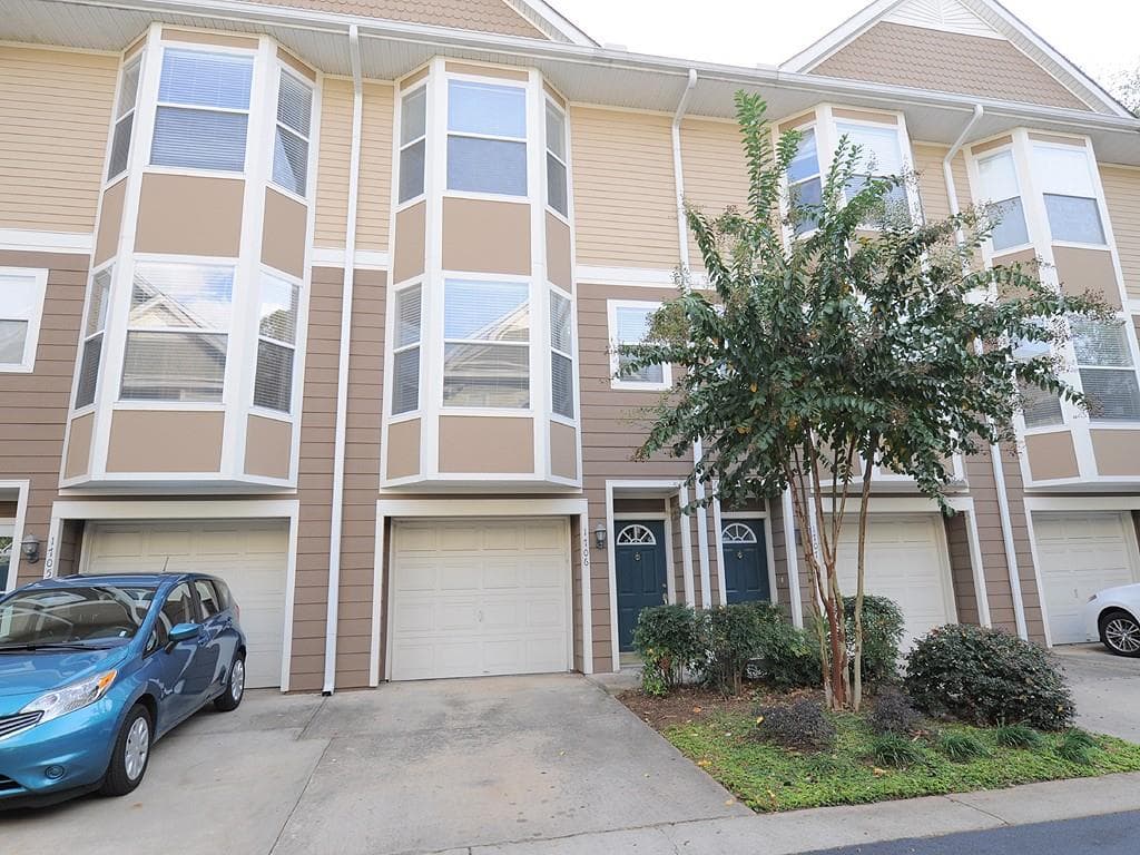 3 bedroom, 1,792 sq ft condominium sold at 951 Glenwood Avenue 1706, Atlanta, GA 30316