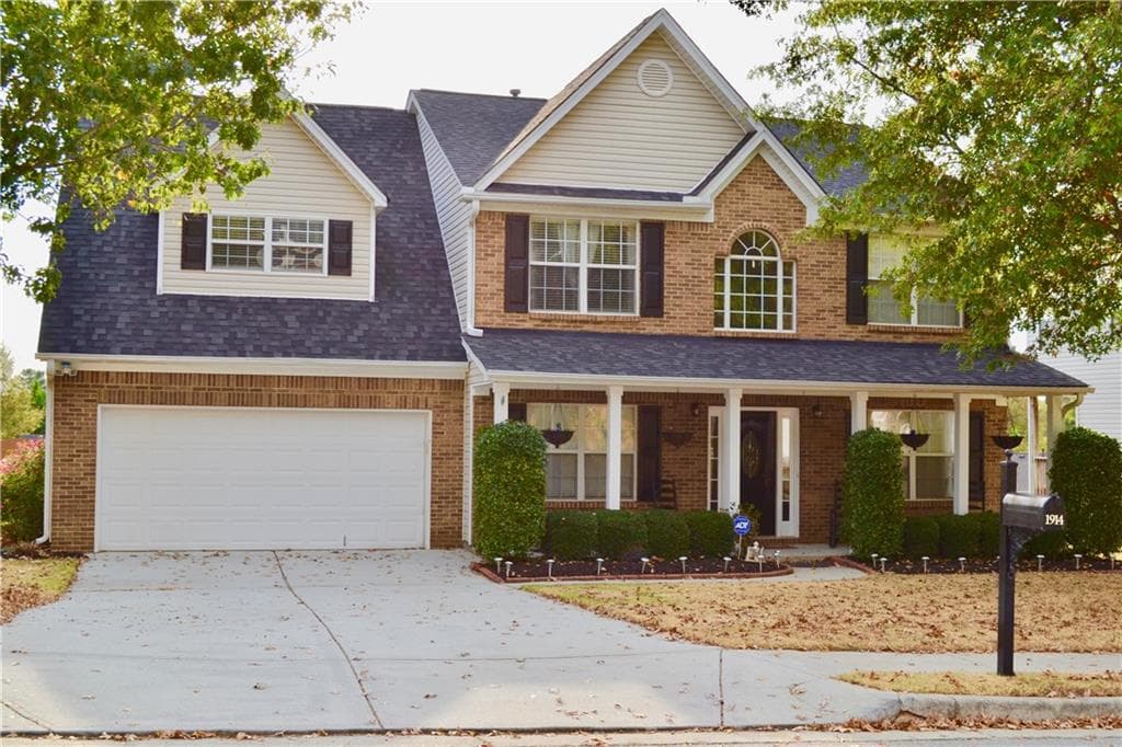 4 bedroom, 2,717 sq ft single family residence sold at 1914 Pierce Way, Buford, GA 30519