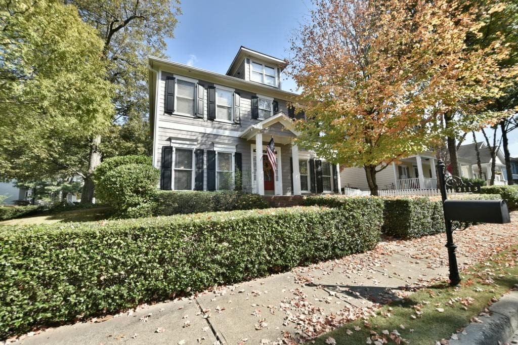 3 bedroom, 2,746 sq ft single family residence sold at 2113 Wood Trail, Atlanta, GA 30318
