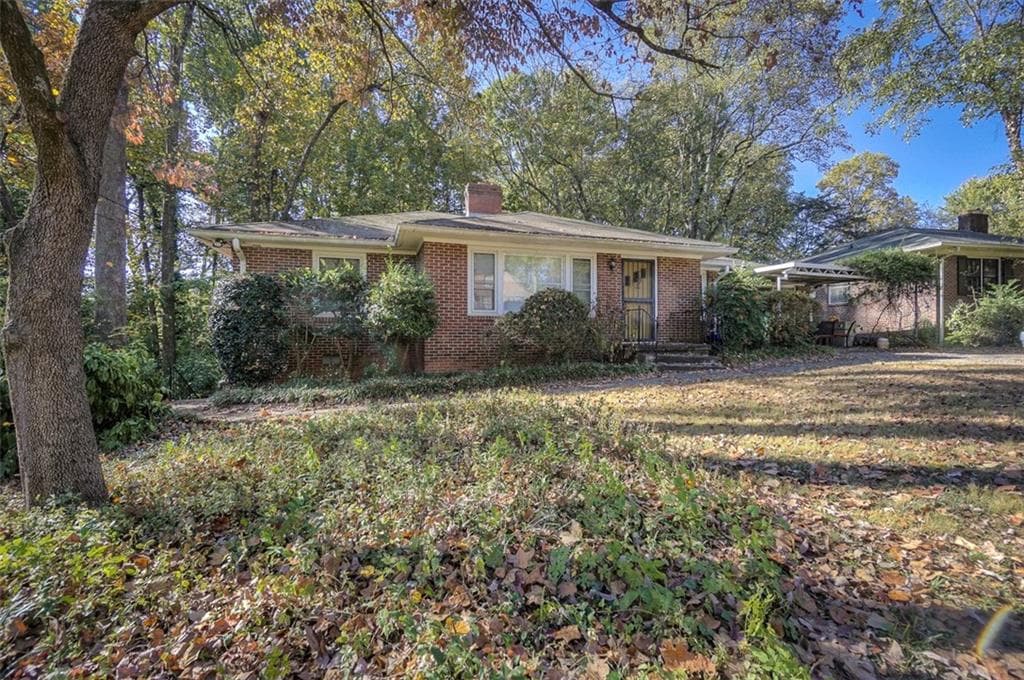4 bedroom single family residence sold at 1307 Harvard Road, Atlanta, GA 30306