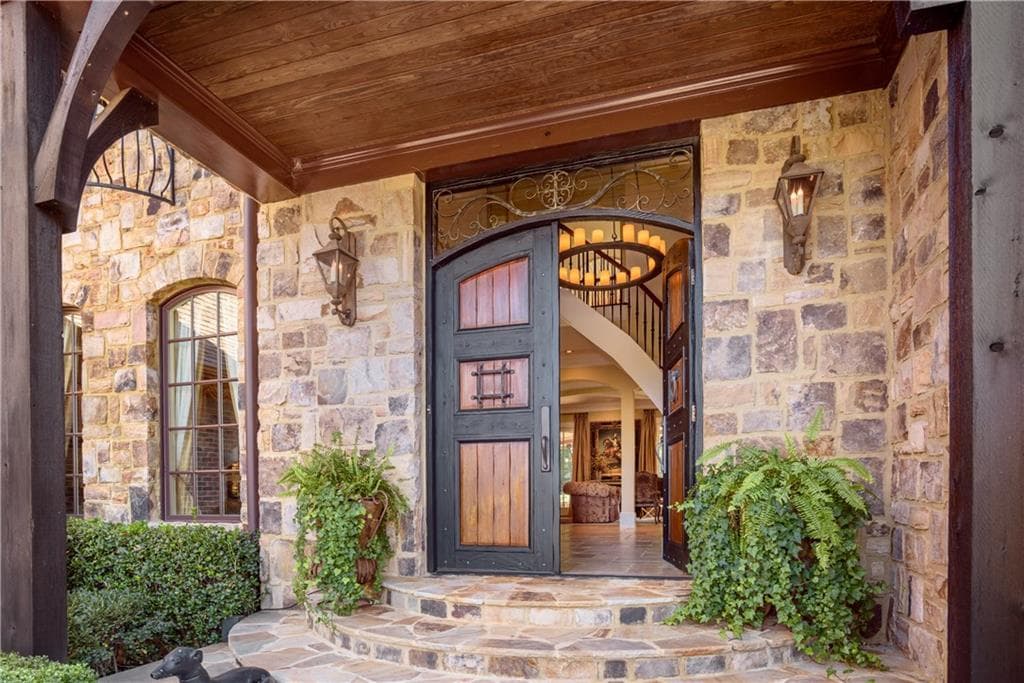 5 bedroom, 8,836 sq ft single family residence sold at 180 Allmond Lane, Alpharetta, GA 30004