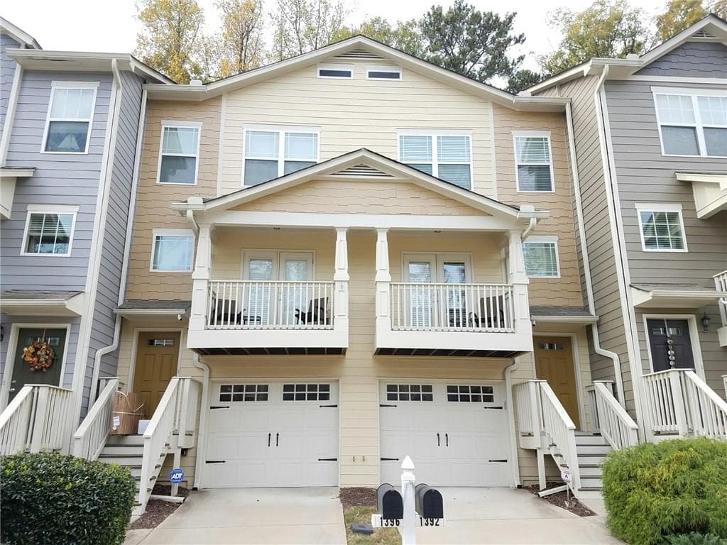 3 bedroom, 1,326 sq ft townhouse sold at 1392 Liberty Parkway, Atlanta, GA 30318