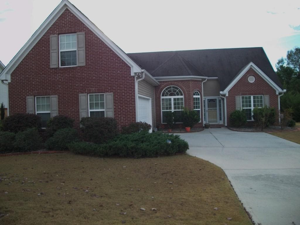 4 bedroom, 1,972 sq ft single family residence sold at 3817 Bald Eagle Drive, Loganville, GA 30052