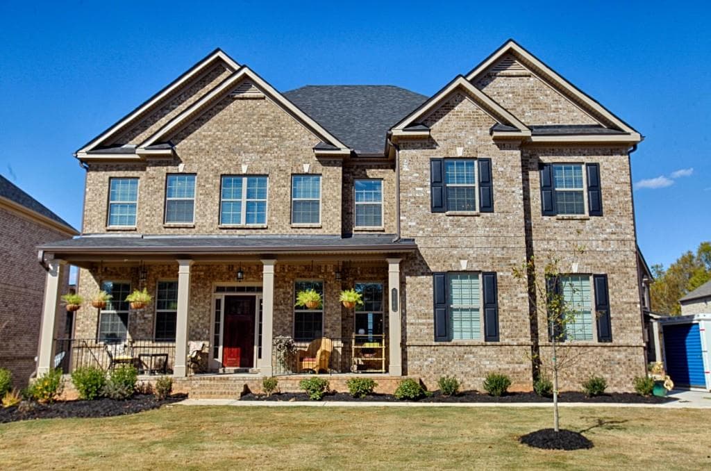 5 bedroom, 4,000 sq ft single family residence sold at 3346 Falls Spring Way, Buford, GA 30519