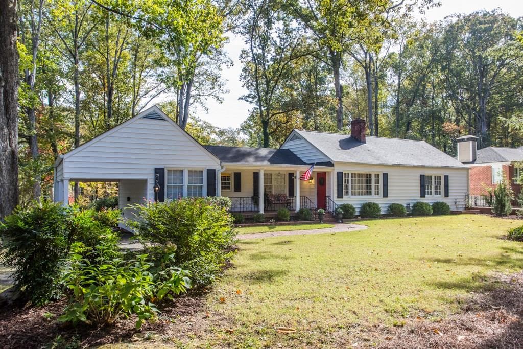 3 bedroom, 1,601 sq ft single family residence sold at 1161 The By Way, Atlanta, GA 30306