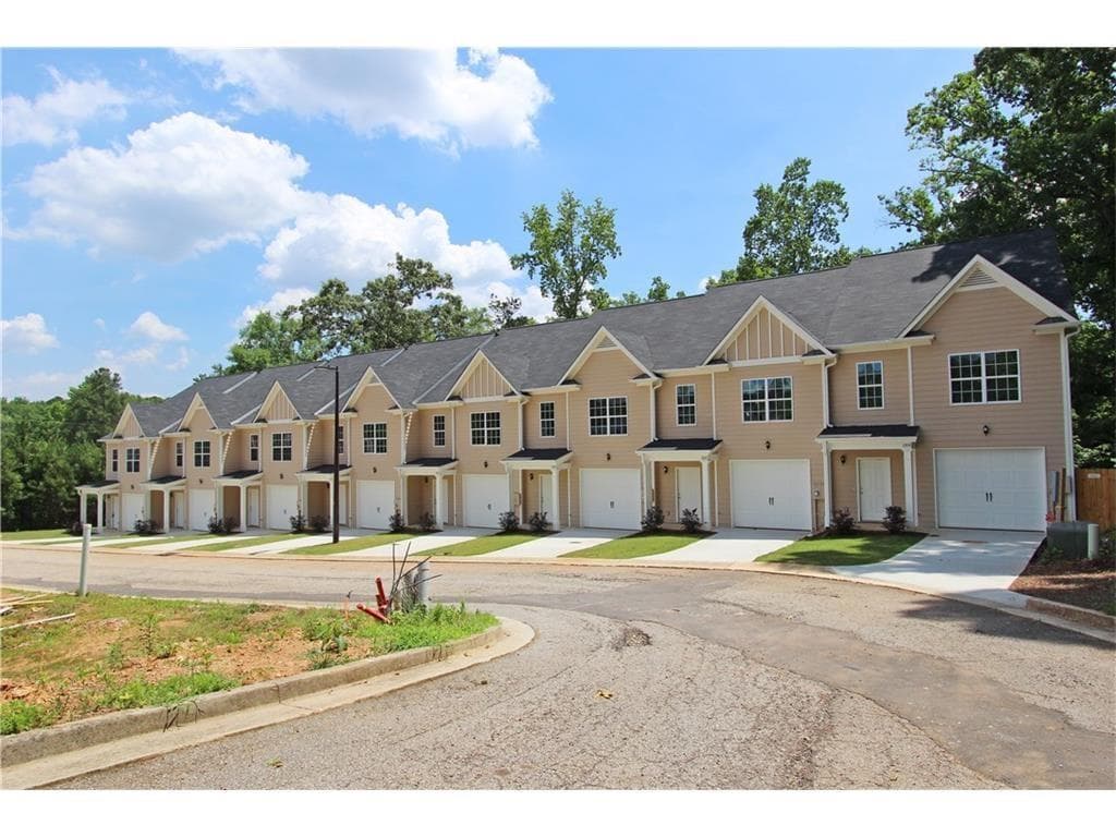 3 bedroom townhouse sold at 1198 Indian Creek Place 1198, Stone Mountain, GA 30083