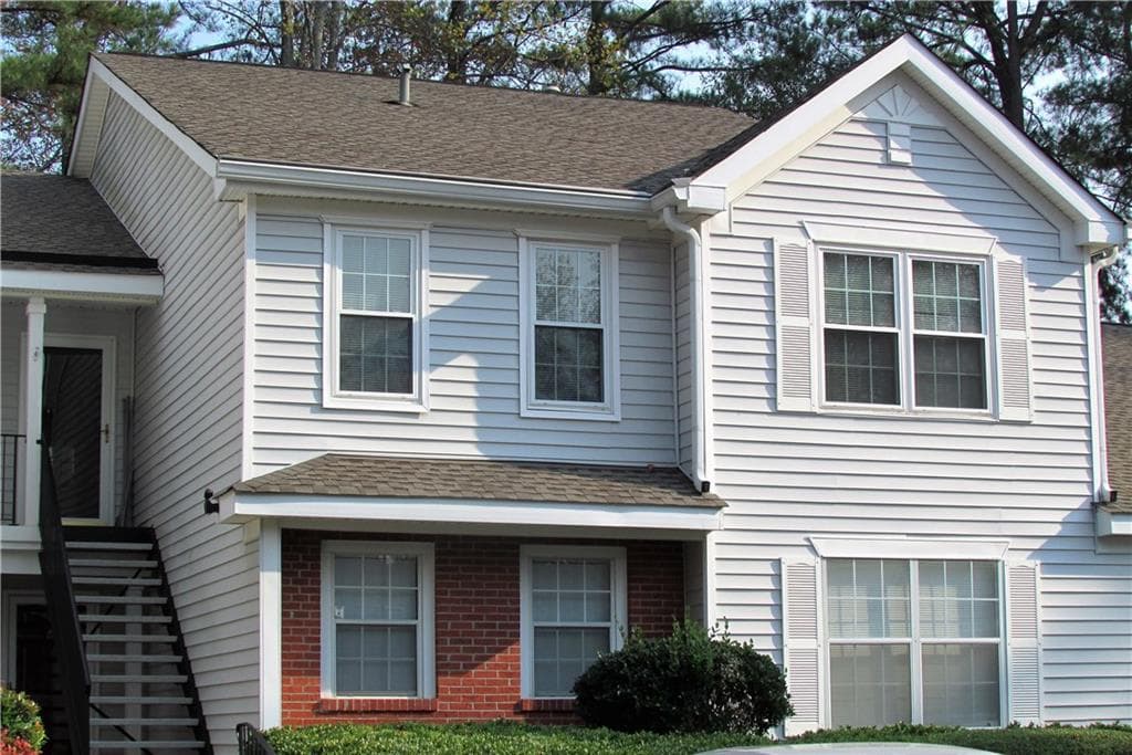 2 bedroom, 1,306 sq ft condominium sold at 7036 Somerset Circle, Alpharetta, GA 30004