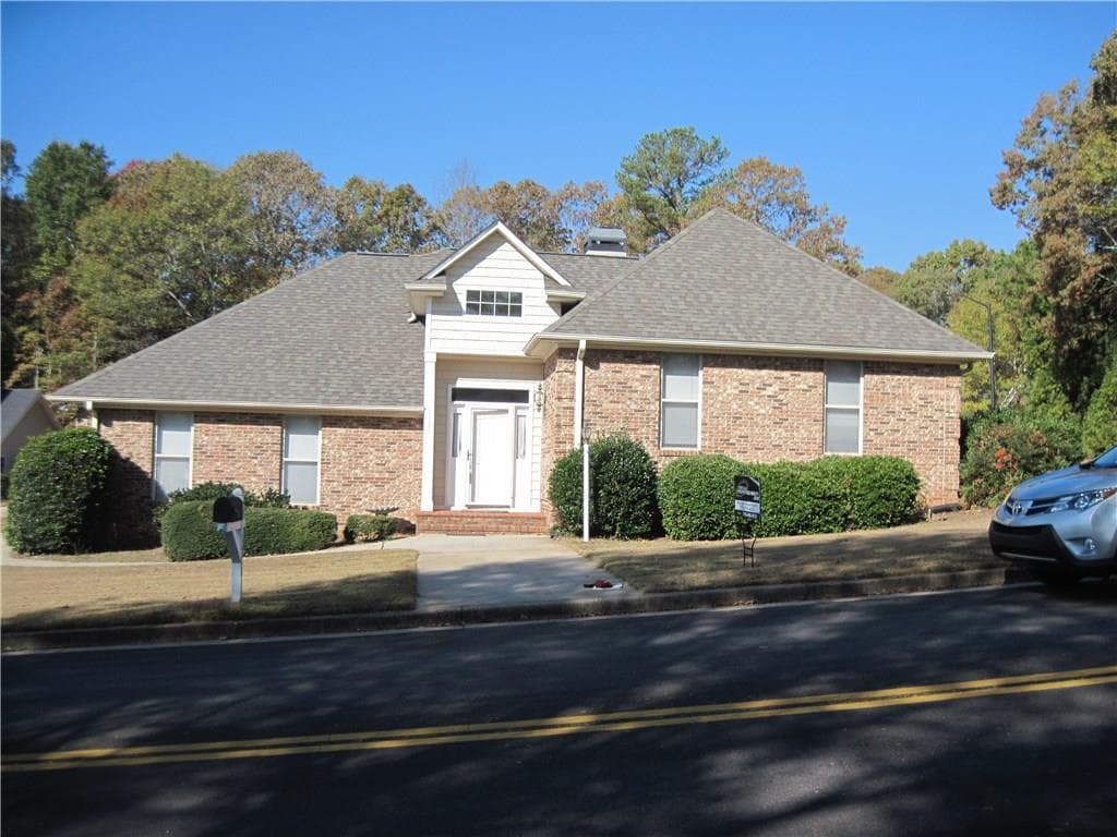 3 bedroom single family residence sold at 1520 WOODLAND Way, Gainesville, GA 30501
