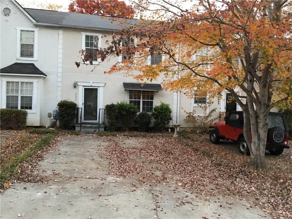 6637 Meadow Green Circle, Peachtree Corners, GA 30092 — most recent listing photo