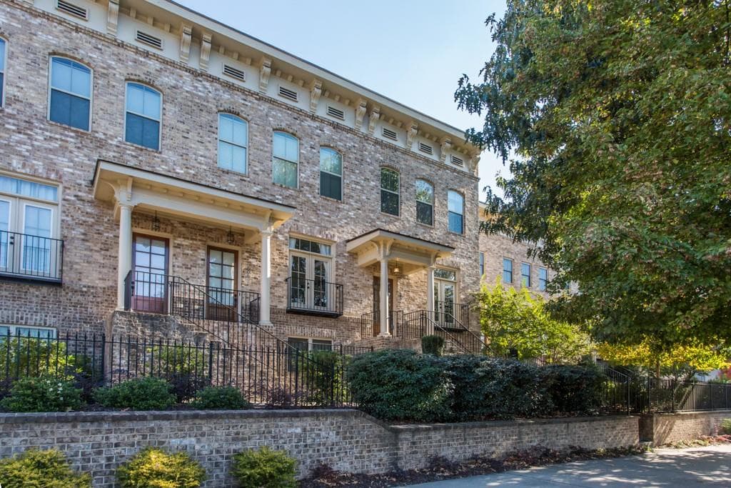 3 bedroom, 1,748 sq ft townhouse sold at 602 Ansley Circle 203, Atlanta, GA 30324