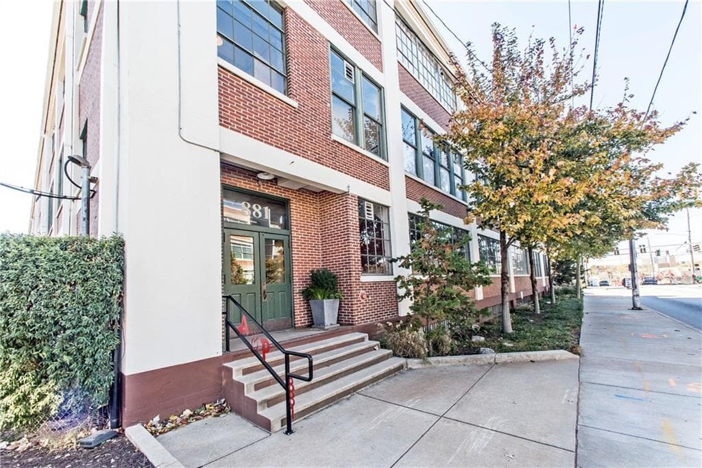 1 bedroom, 1,031 sq ft condominium sold at 881 Memorial Drive 205, Atlanta, GA 30316