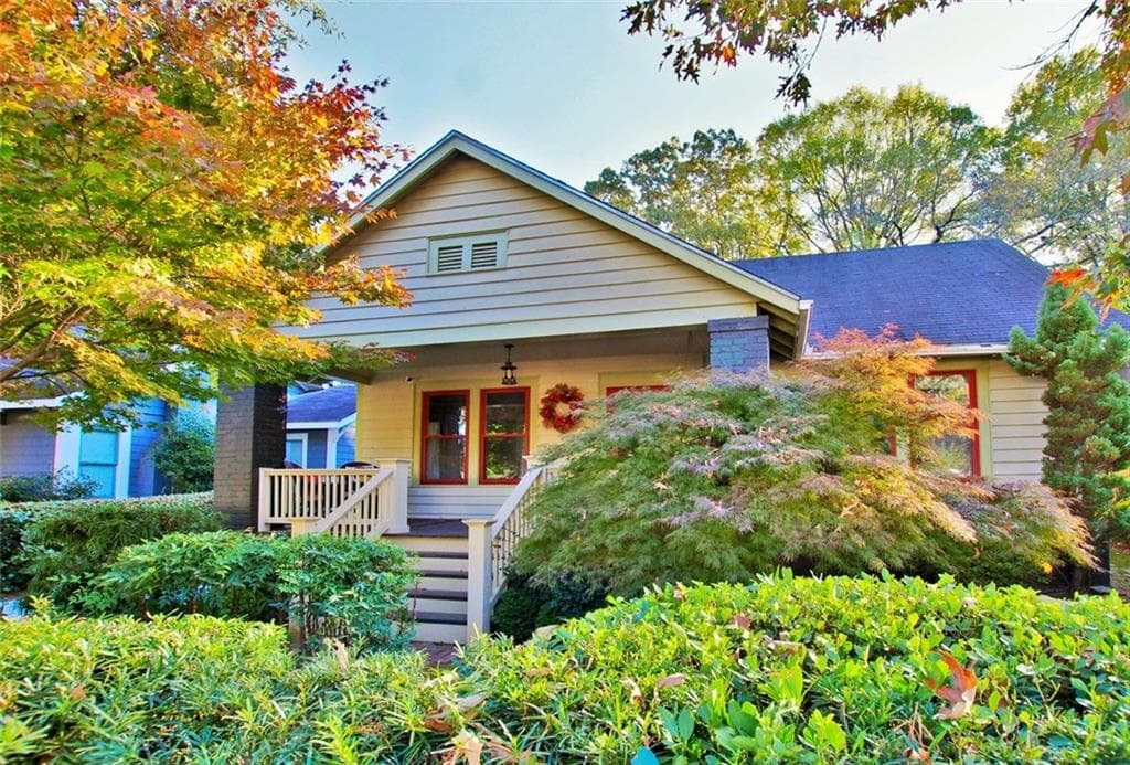 3 bedroom, 1,379 sq ft single family residence sold at 1417 May Avenue, Atlanta, GA 30316