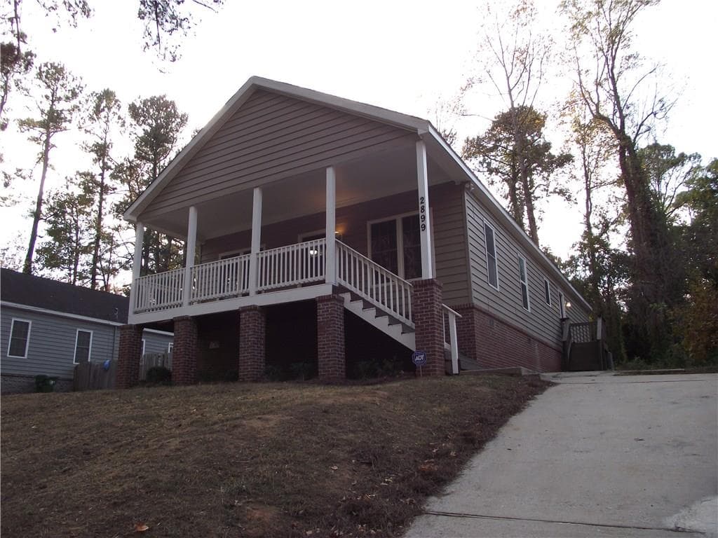 3 bedroom, 1,680 sq ft single family residence sold at 2899 Hapeville Road, Atlanta, GA 30354