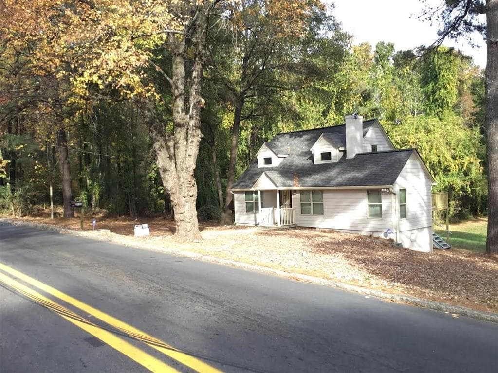 3 bedroom, 1,415 sq ft single family residence sold at 2930 Hapeville Road, Atlanta, GA 30354