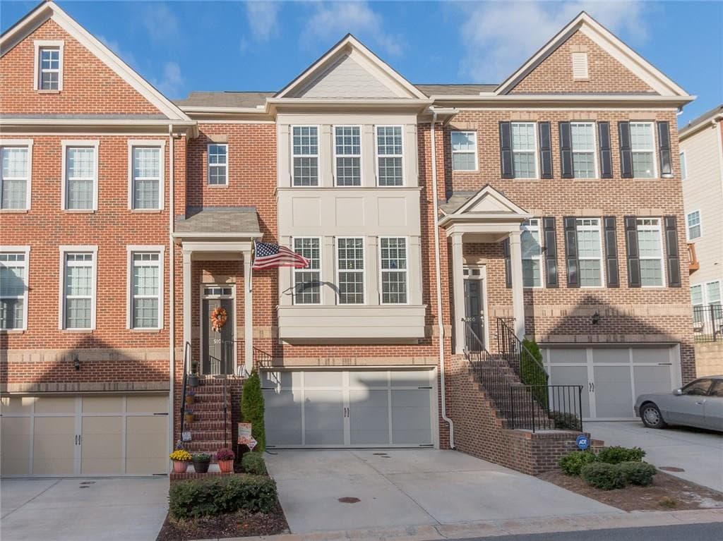 4 bedroom, 2,656 sq ft townhouse sold at 5104 Kempsford Court 27, Atlanta, GA 30339