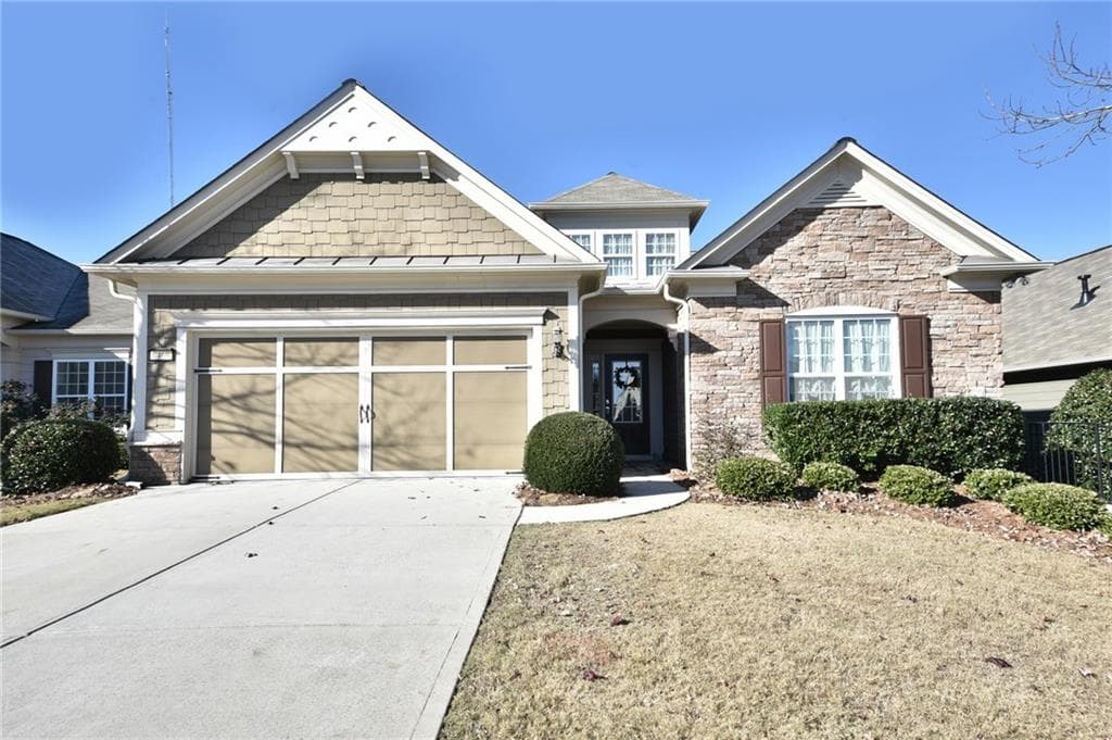 3 bedroom, 2,052 sq ft single family residence sold at 6468 LANTERN Ridge, Hoschton, GA 30548