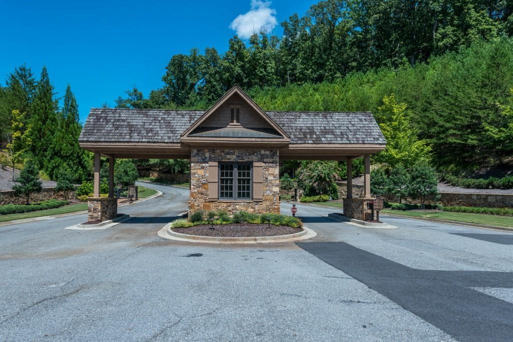 5 bedroom, 4,241 sq ft single family residence sold at Lot 101 Founders Drive, Alpharetta, GA 30004