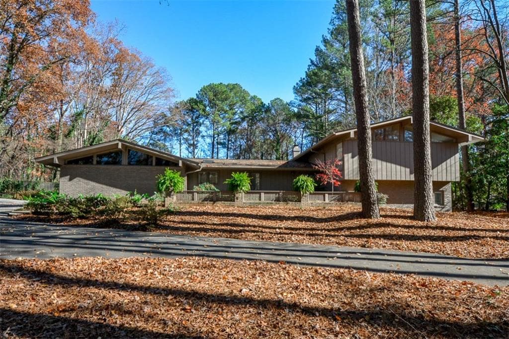 1960 Gunstock Drive, Stone Mountain, GA 30087 — most recent listing photo
