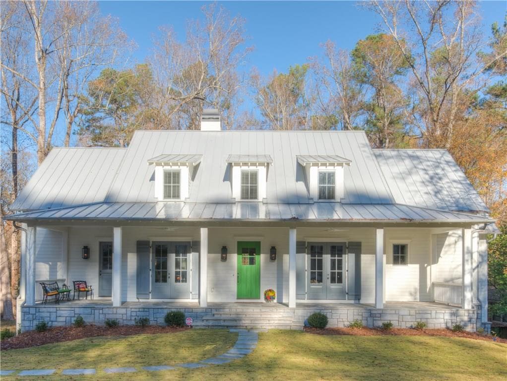 5 bedroom single family residence sold at 60 Lake Forrest Lane, Atlanta, GA 30342
