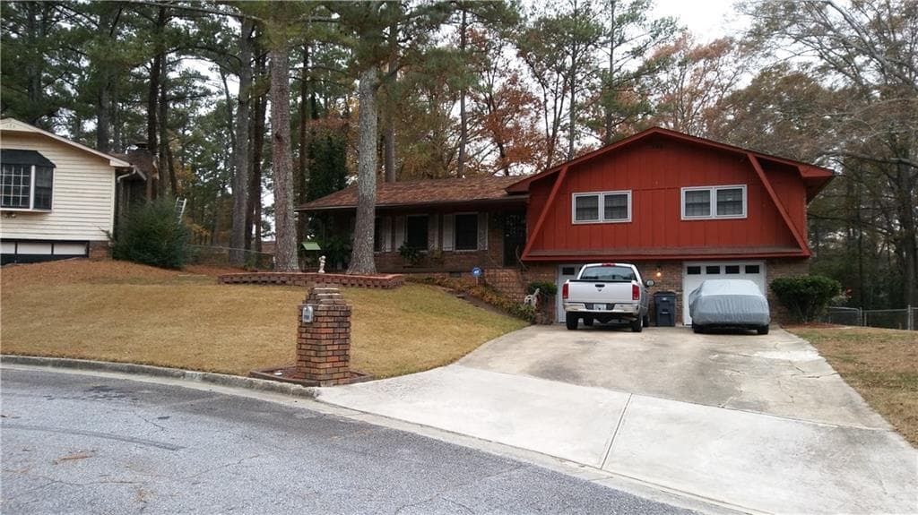 3 bedroom, 1,462 sq ft single family residence sold at 5675 Morning Creek Circle, College Park, GA 30349