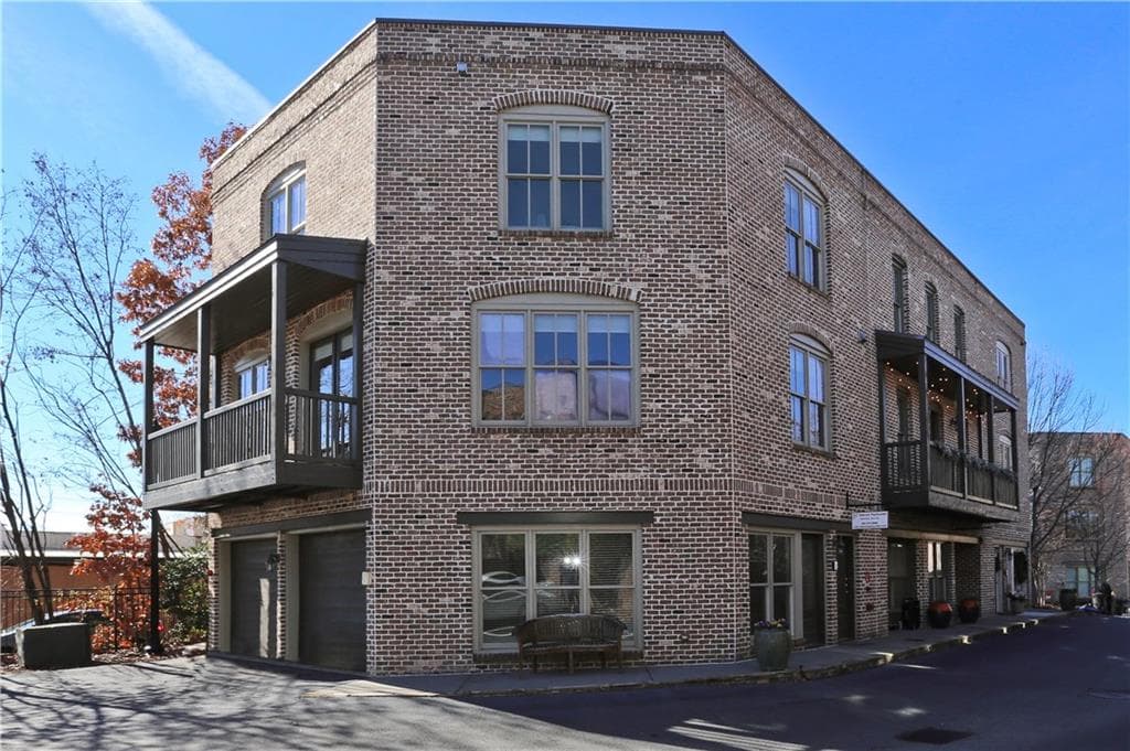 100 Green Oak Drive, Roswell, GA 30075 — most recent listing photo
