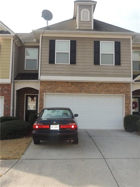 3 bedroom, 1,742 sq ft townhouse sold at 50 Providence Oak Court, Lawrenceville, GA 30046