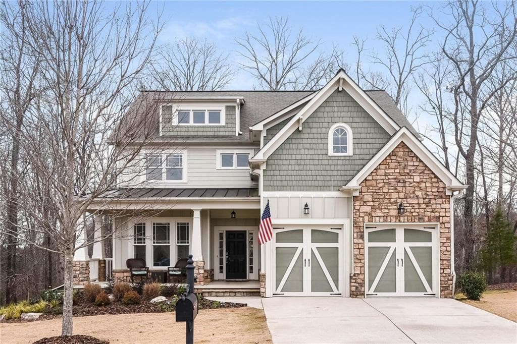 4 bedroom, 3,670 sq ft single family residence sold at 8245 GRACEN Drive, Gainesville, GA 30506