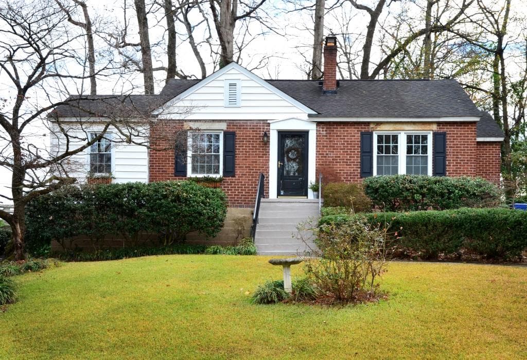 3 bedroom, 1,136 sq ft single family residence sold at 1657 Geary Drive, Atlanta, GA 30309