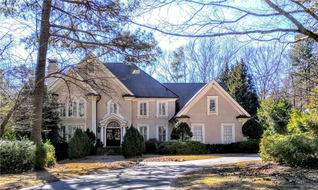 5 bedroom, 4,181 sq ft single family residence sold at 4375 Pemberton Cove, Alpharetta, GA 30022
