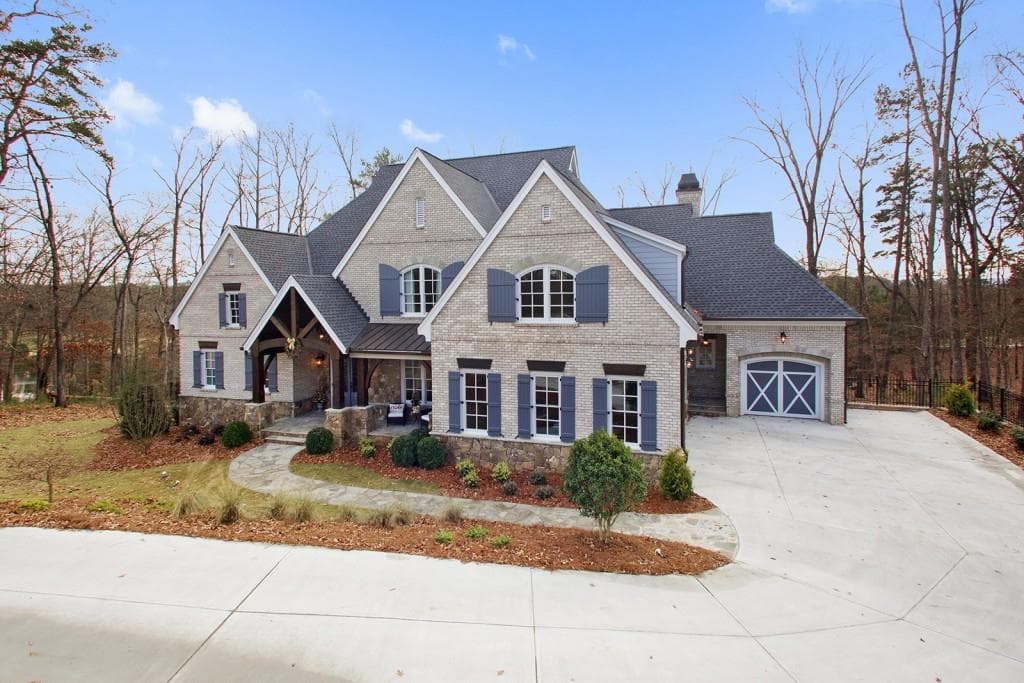 5 bedroom, 5,000 sq ft single family residence sold at 4971 Roaring Fork Pass, Suwanee, GA 30024