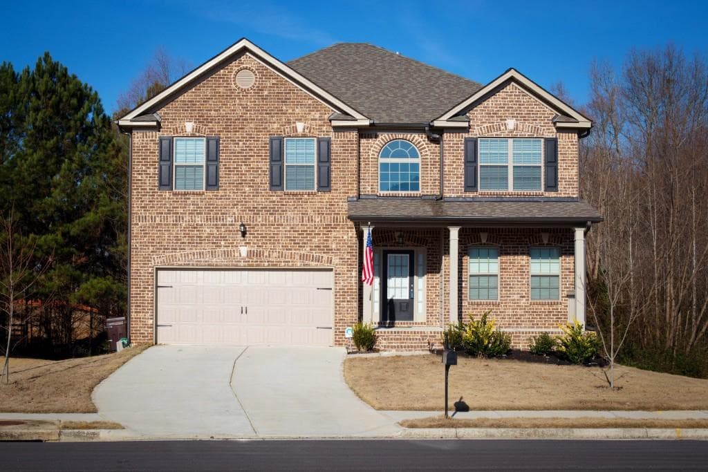 4 bedroom, 3,106 sq ft single family residence sold at 1526 Silver Mist Circle, Powder Springs, GA 30127