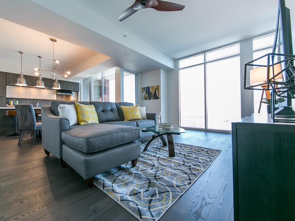 2 bedroom, 1,391 sq ft condominium sold at 1820 Peachtree Street 905, Atlanta, GA 30309